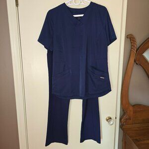 Navy Blue Lauderdale scrubs/uniform size medium Slimming